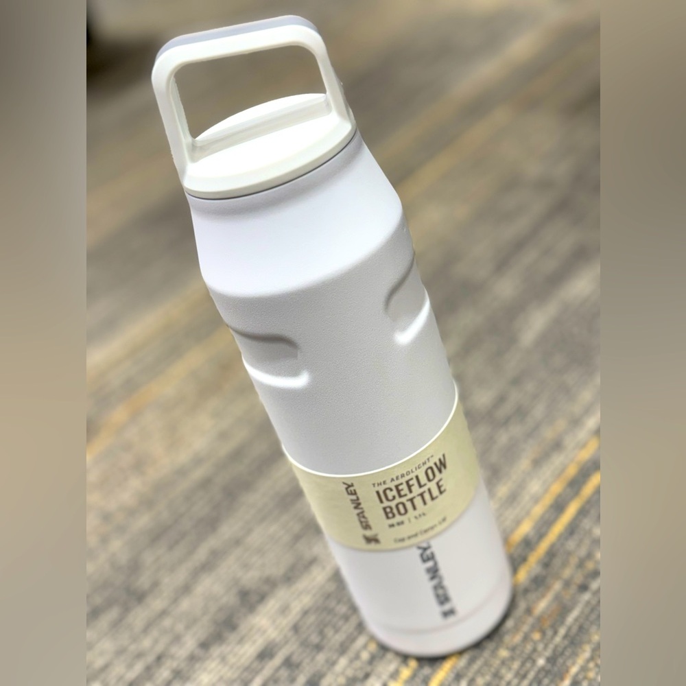 Stanley Iceflow Bottle 36oz - Picture 1 of 3